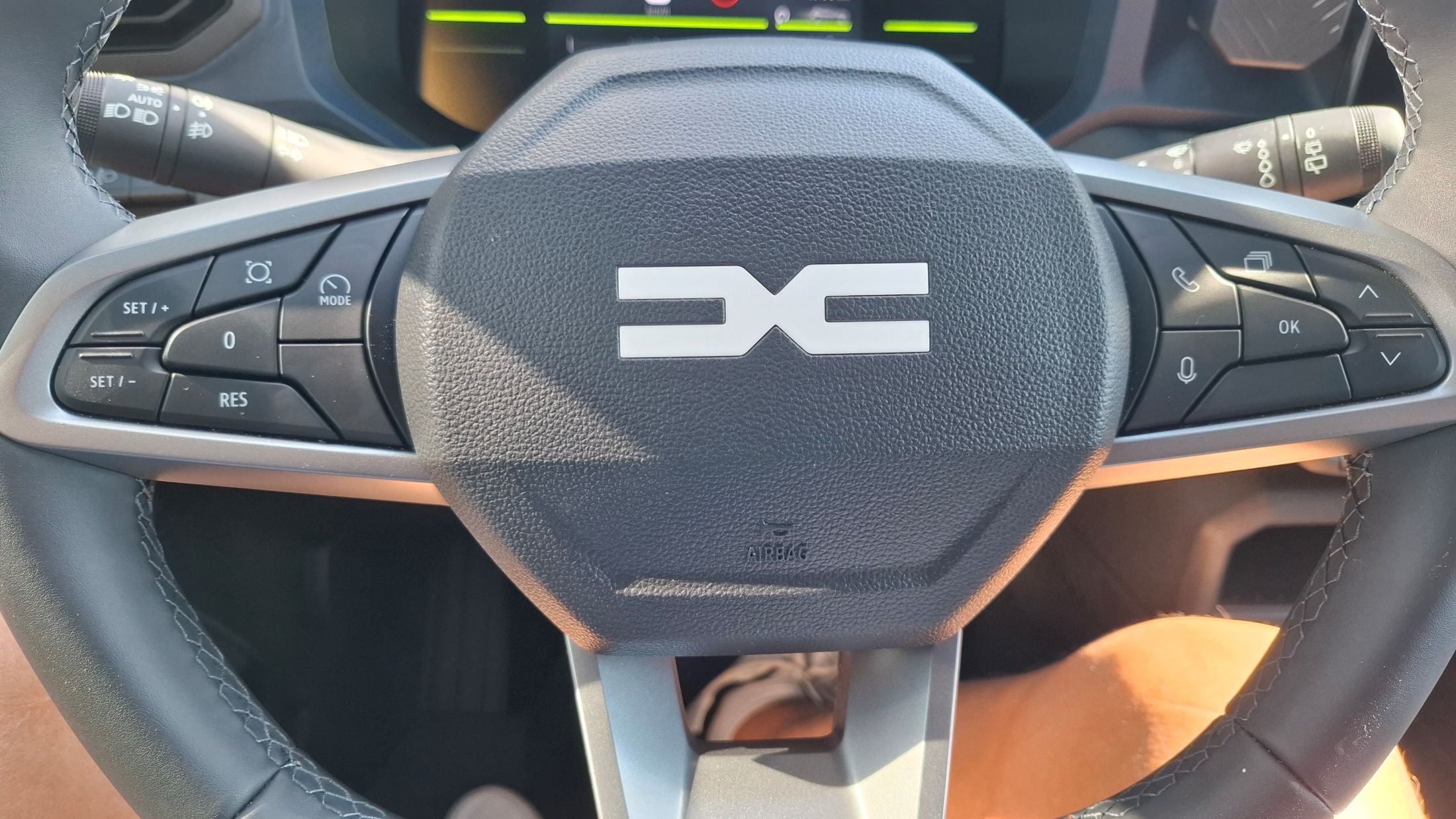 Dacia Duster Full Hybrid 145 Pk, airco, 360 camera, sensor V+A