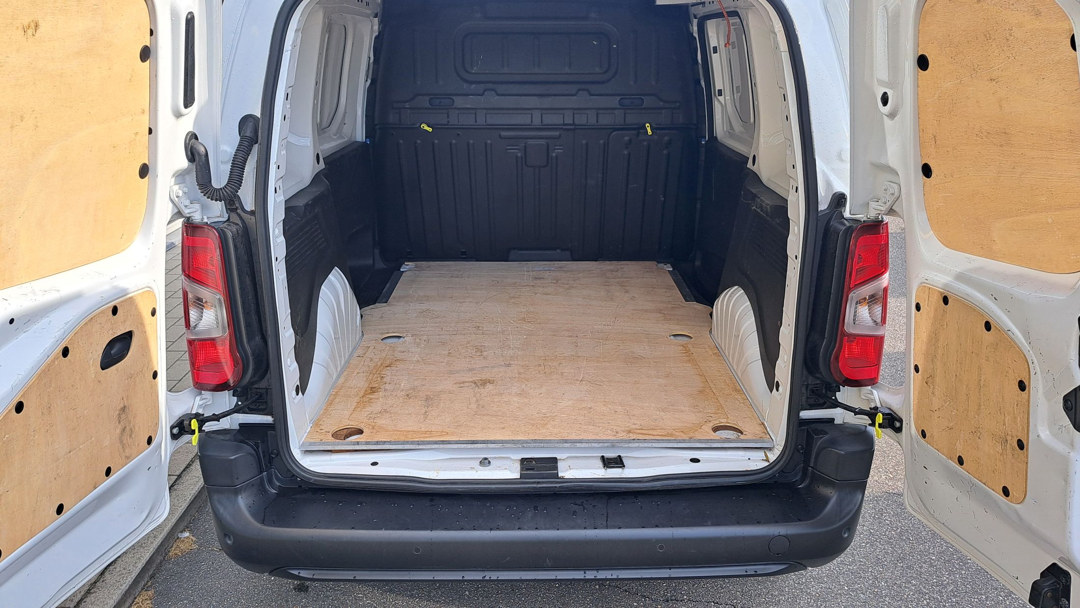 Citroen Berlingo 1500HDi 102Pk, 3 zit, airco, licht&regensor