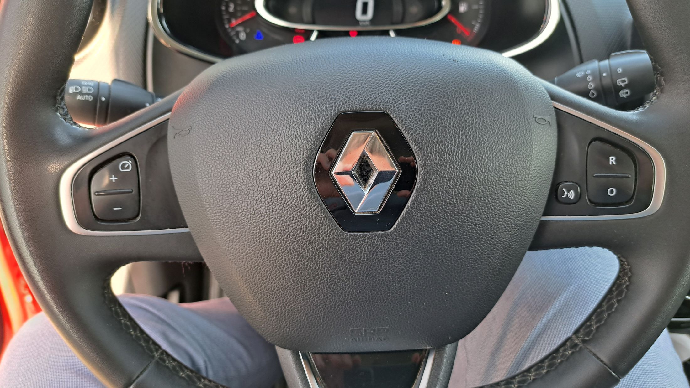 Renault Clio GrandTour TCe90, airco, GPS, sensor A, GARANTIE