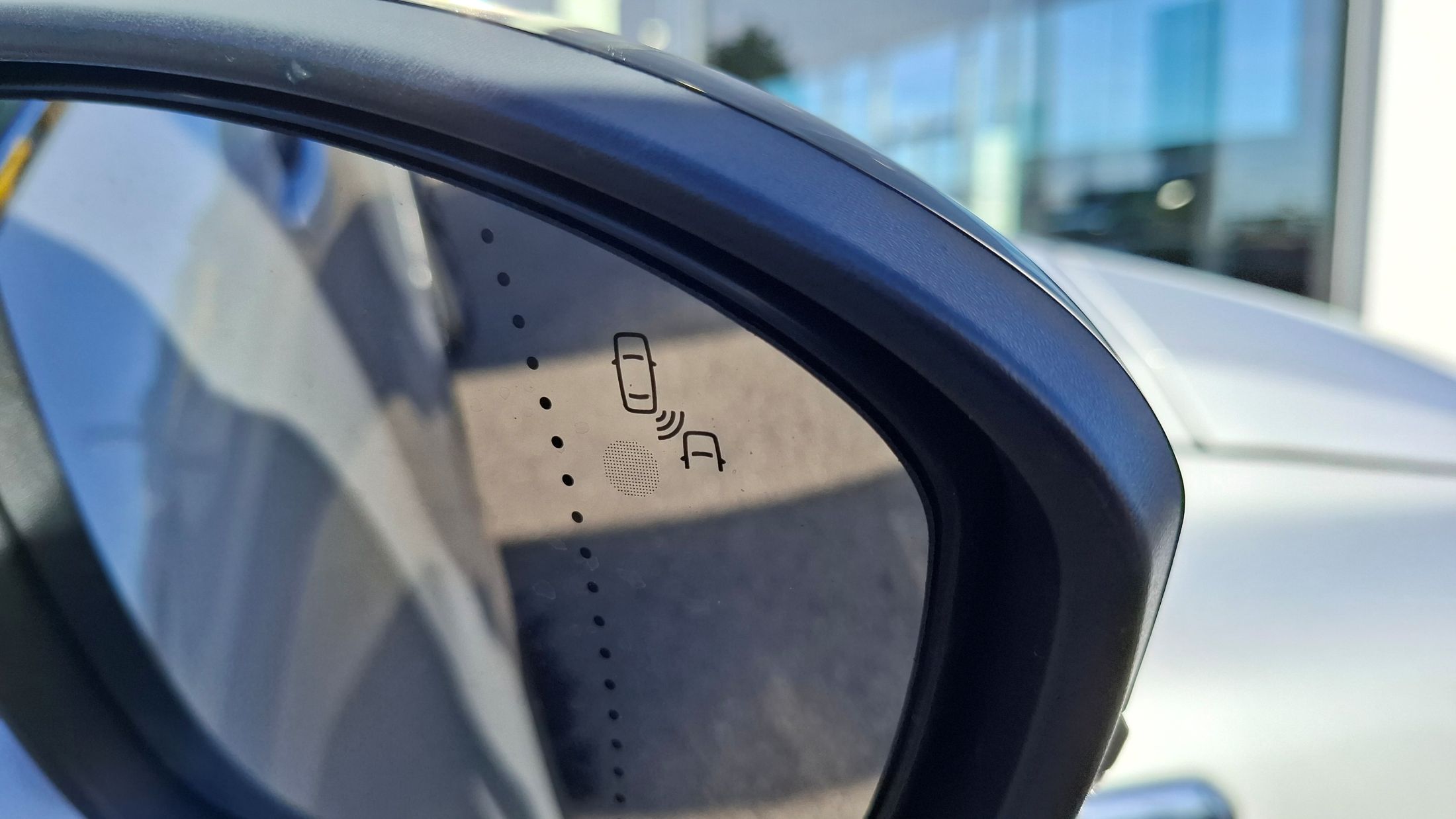 Renault Clio AUTOMAAT, 1332cc-130Pk, GPS, camera, airco, dodehoekwaarschuwing