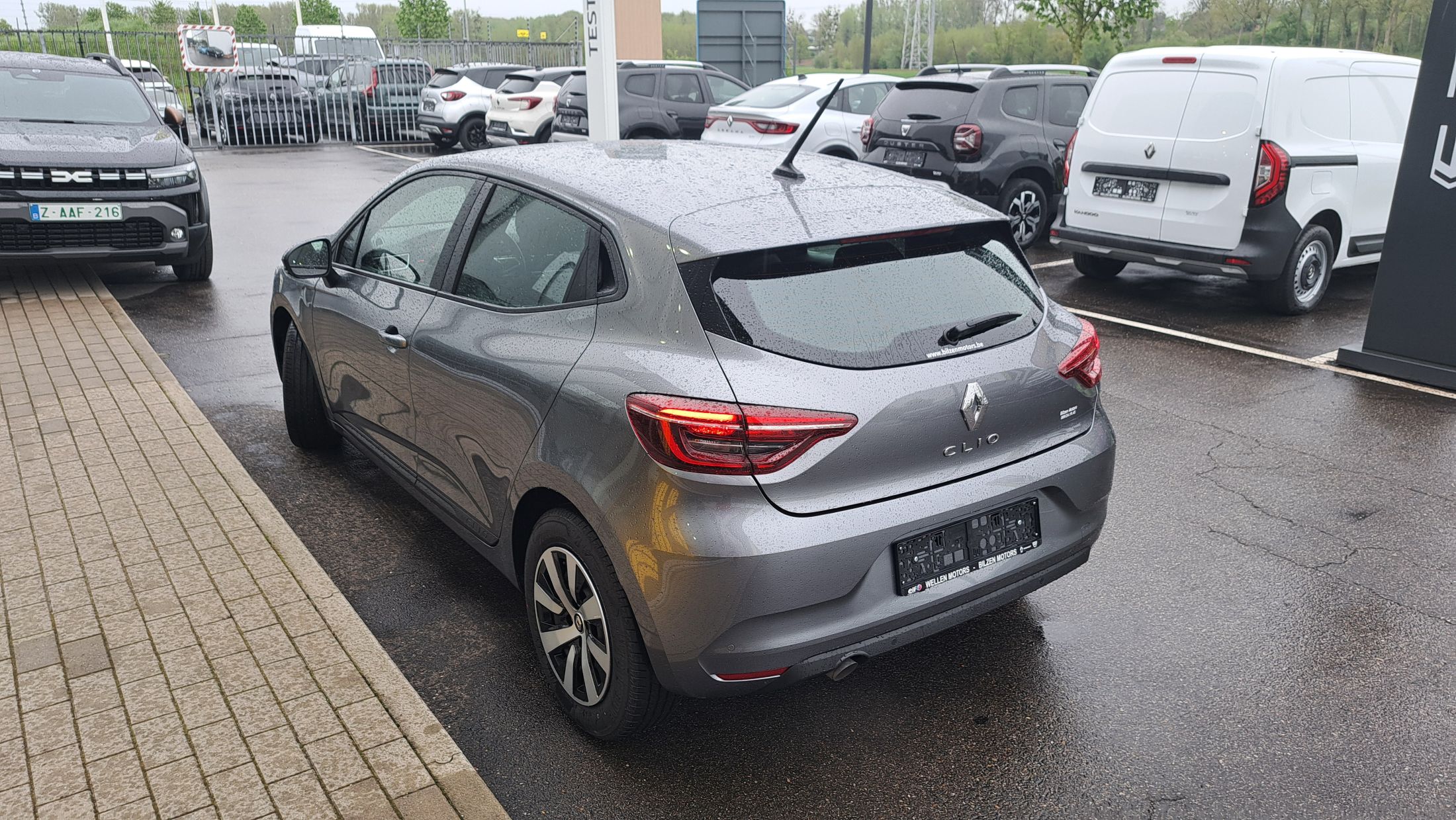 Renault Clio Equilibre TCe 90, airco, apple & android, sensoren A