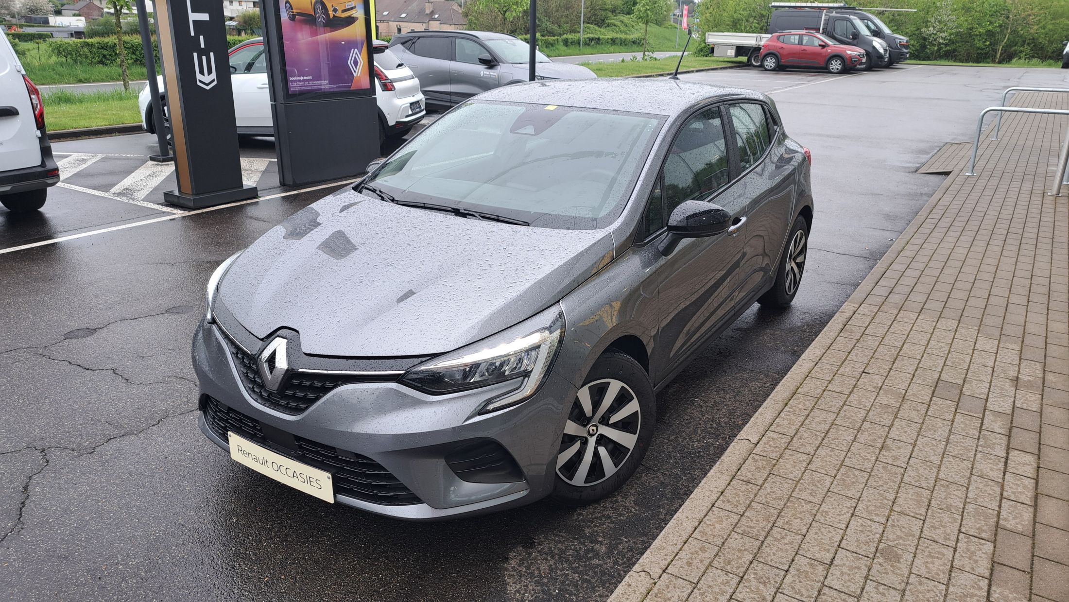 Renault Clio Equilibre TCe 90, airco, apple & android, sensoren A