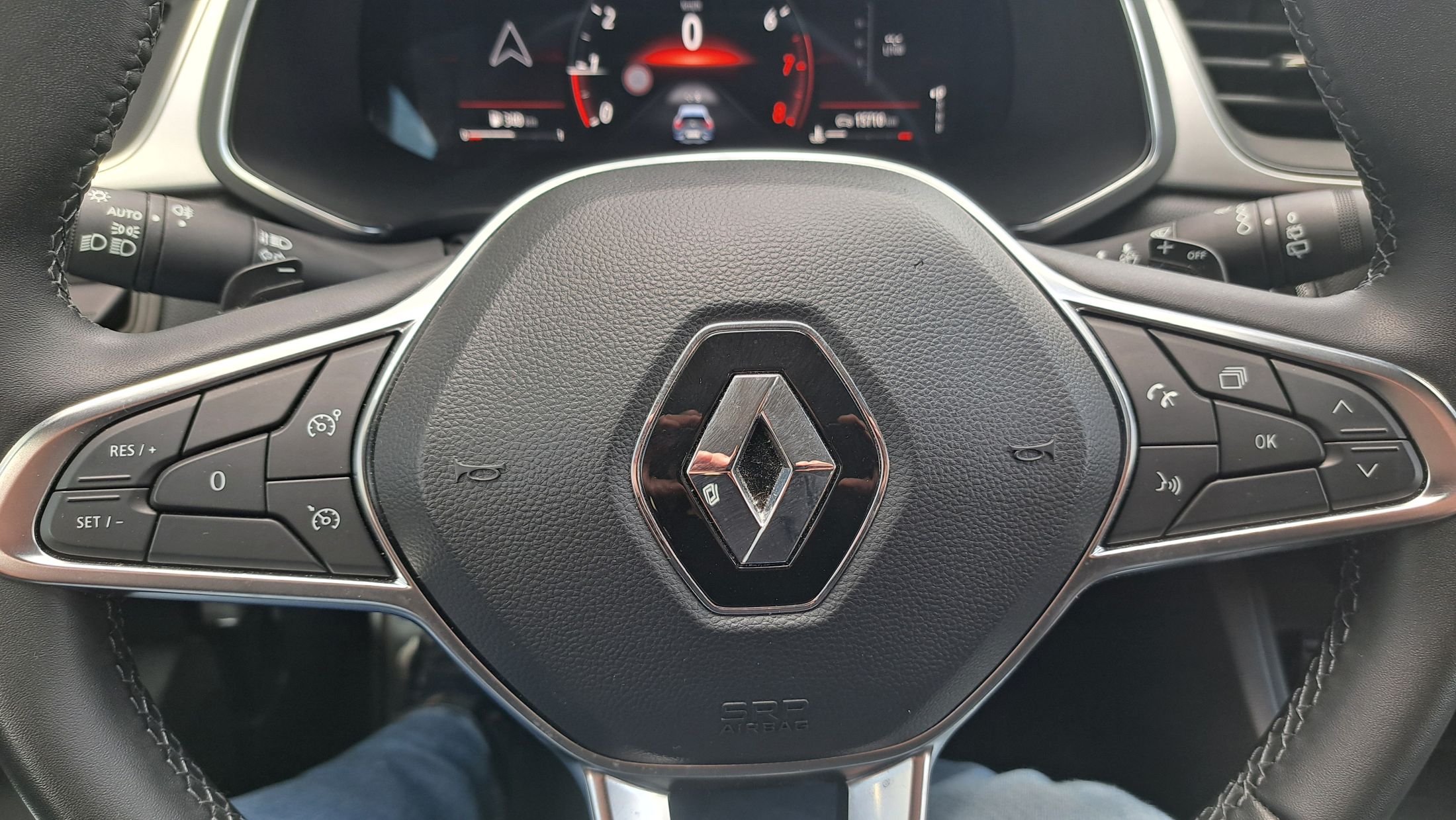 Renault Captur AUTOMAAT 1332cc 140Pk, GPS, camera, sensoren V+A