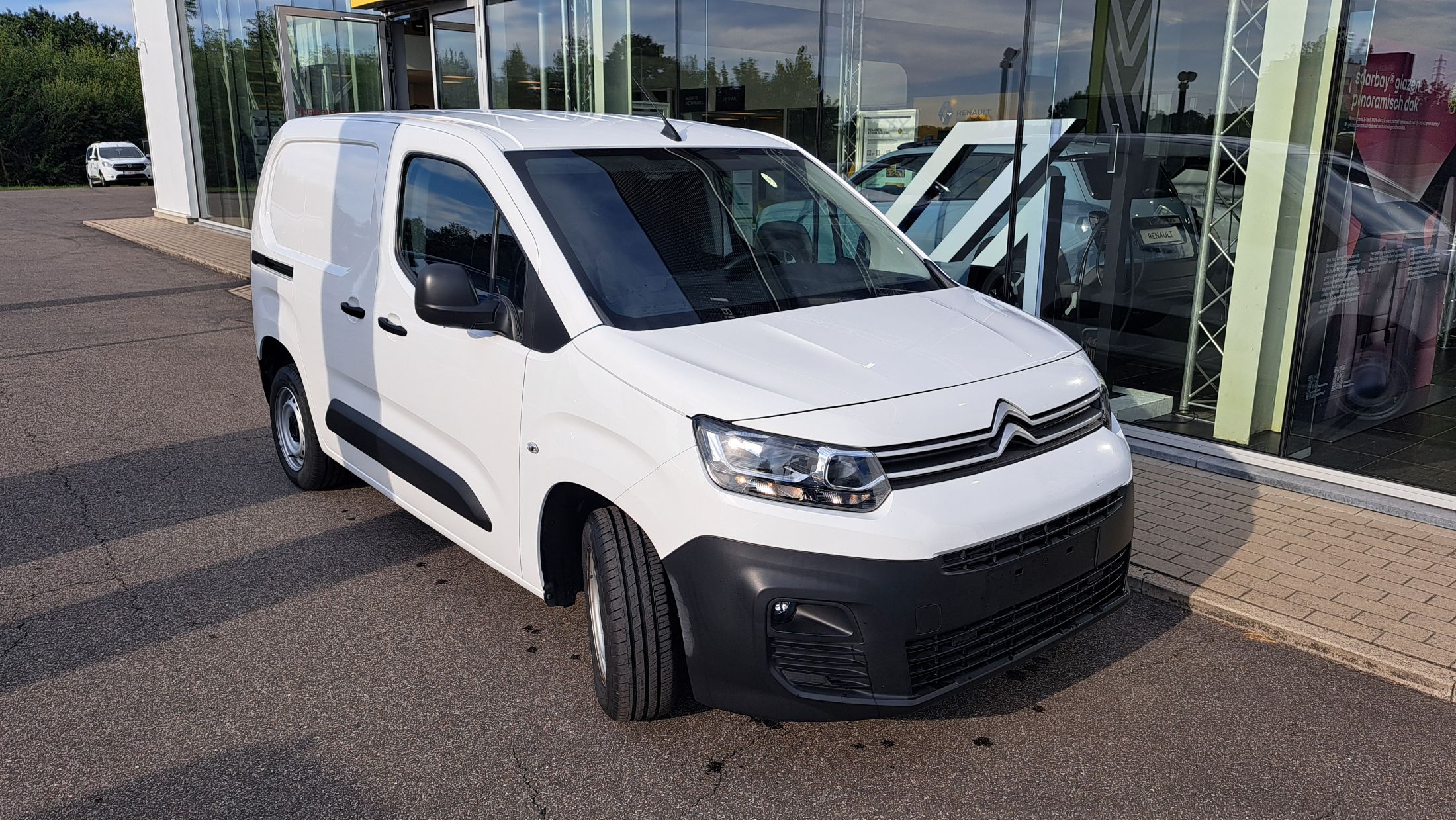 Citroen Berlingo 1500HDi 102Pk, 3 zit, airco, licht&regensor