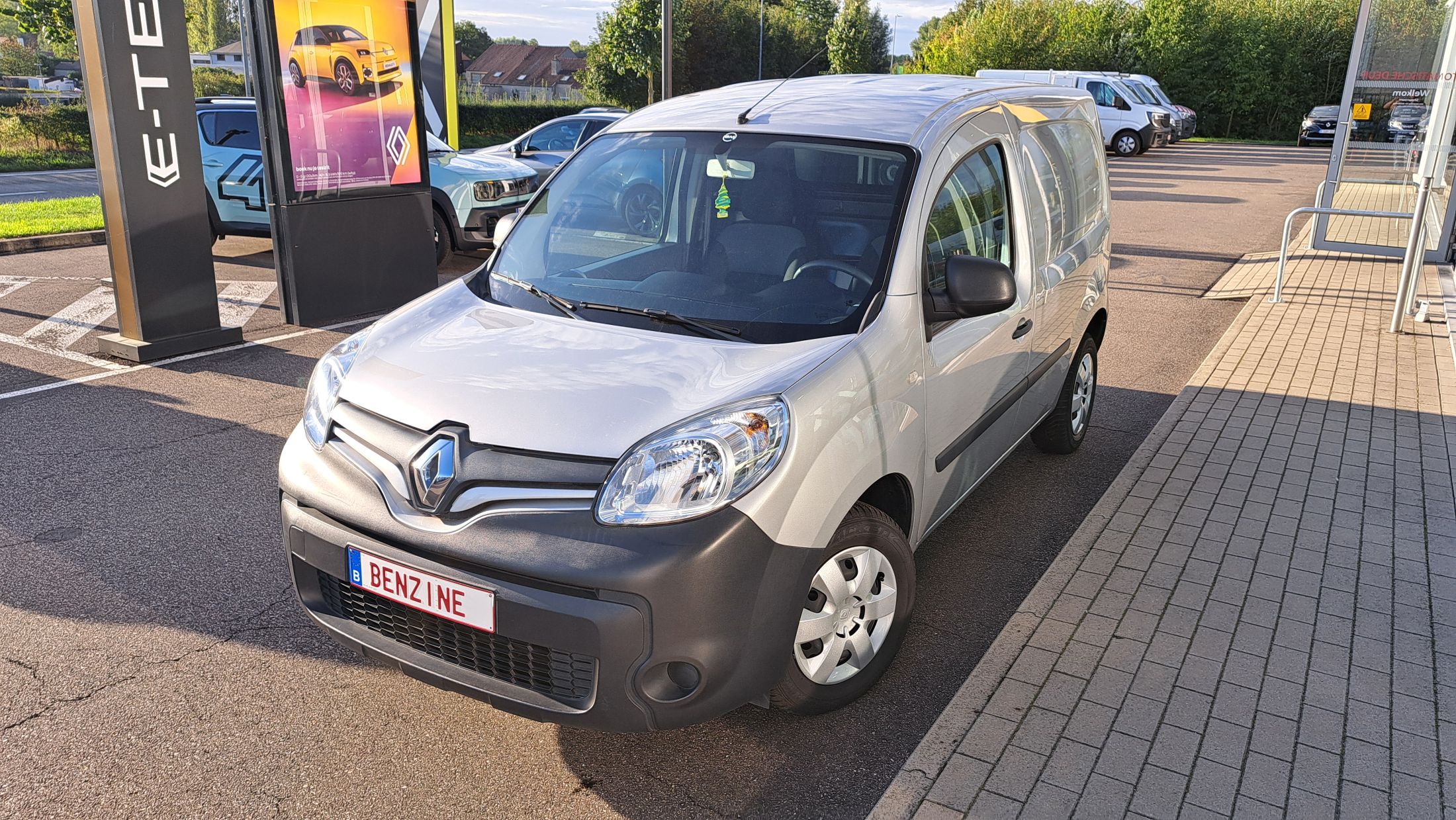 Renault  Kangoo TCe 114 Pk benzine, lichte vracht, airco, trekhaak
