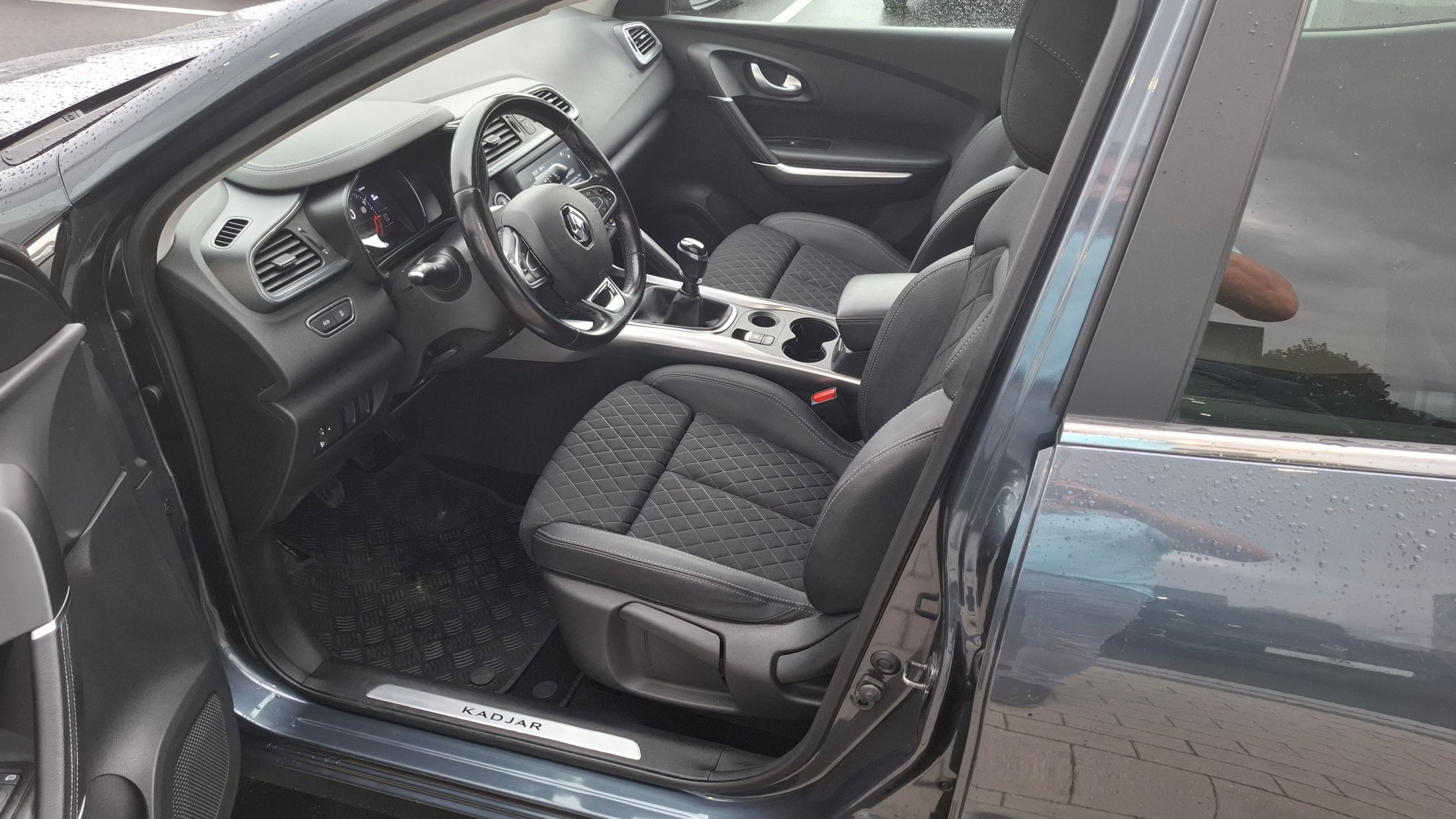 Renault Kadjar TCe140, GPS, camera, trekhaak, zetelverwarming, dodehoekwaarschuwing