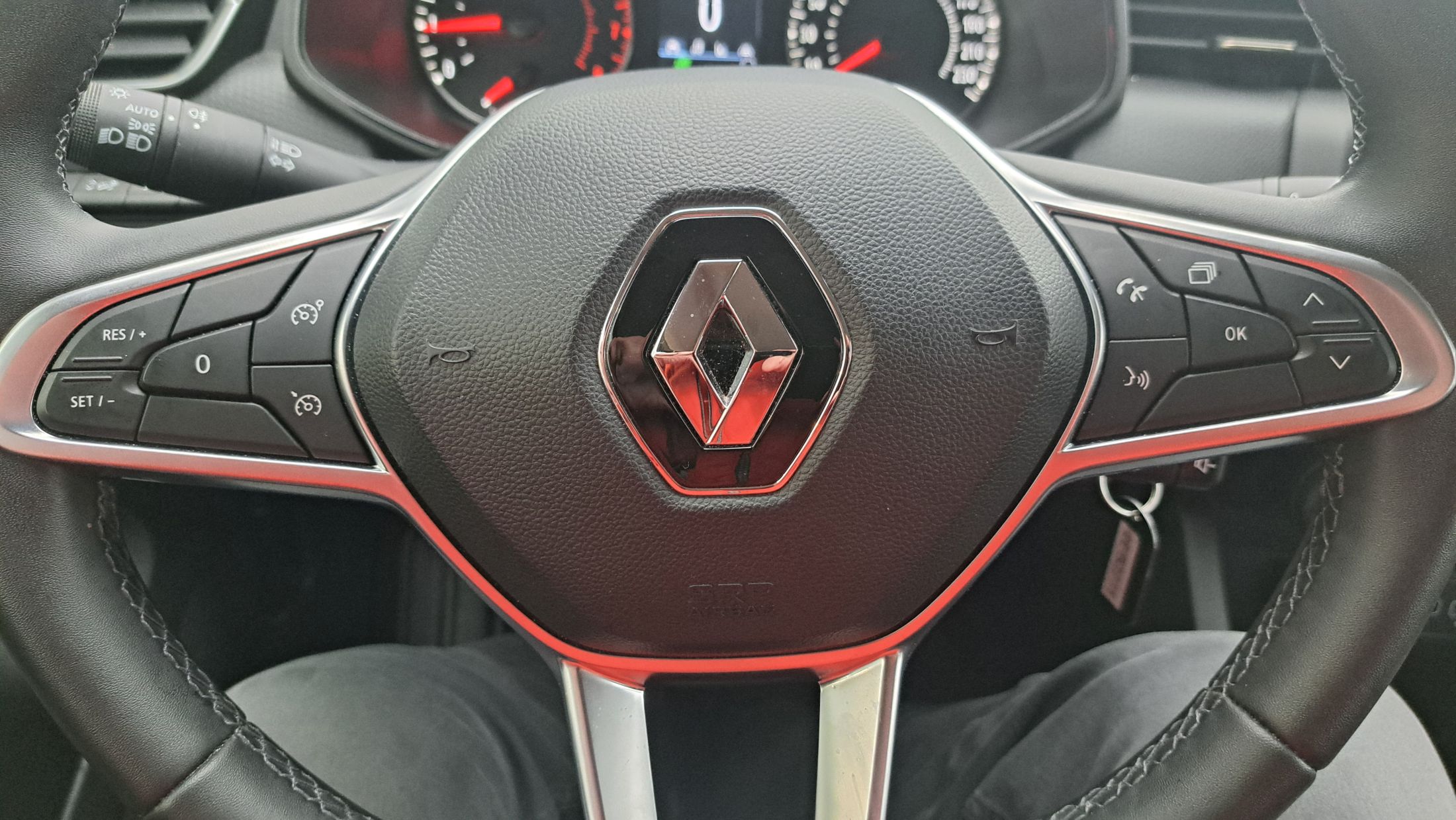 Renault Clio Equilibre TCe 90, airco, apple & android, sensoren A