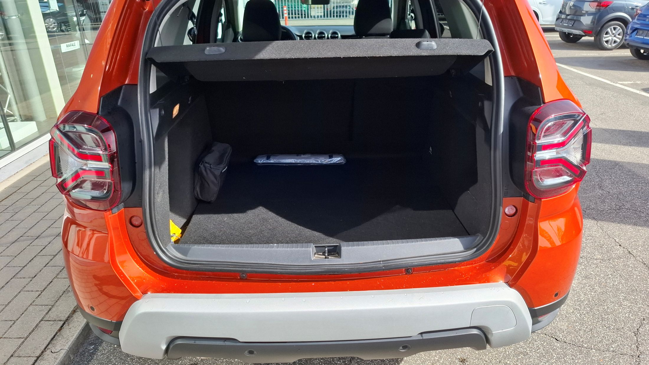 Dacia Duster TCe 90, benzine/LPG, 360°camera, dodehoekwaarschuwing, GPS.