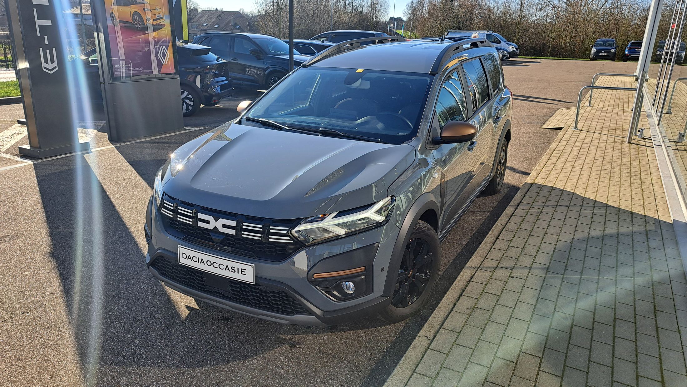 Dacia Jogger Extreme TCe 110Pk, airco, GPS, dodehoekwaarschuwing