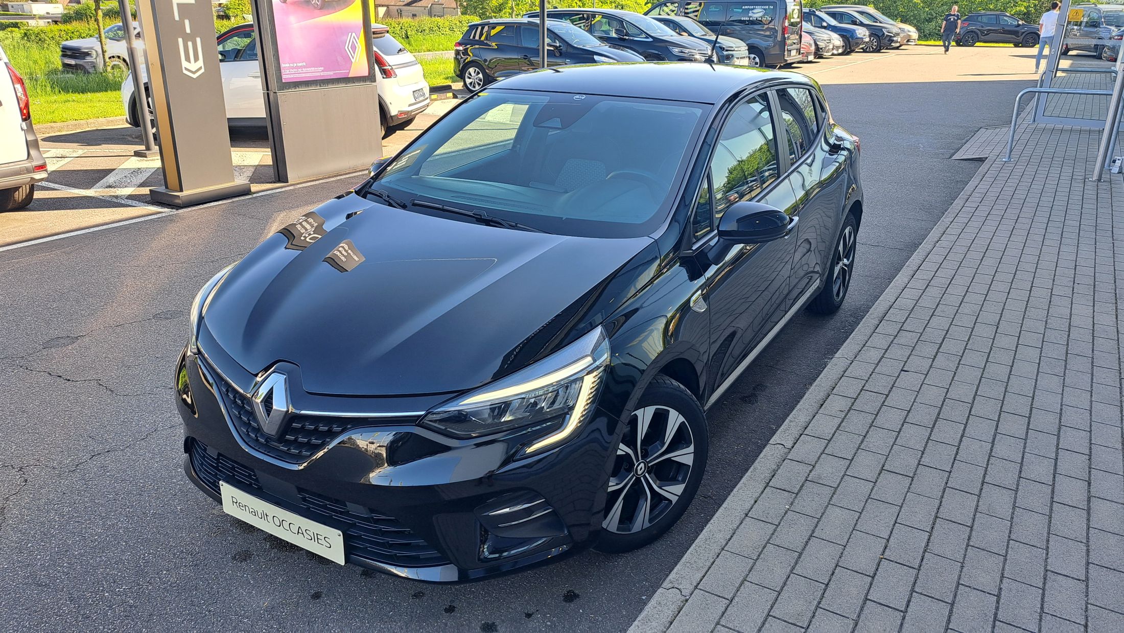 Renault Clio TCe 90 Limited, airco, GPS, licht-&regensensor