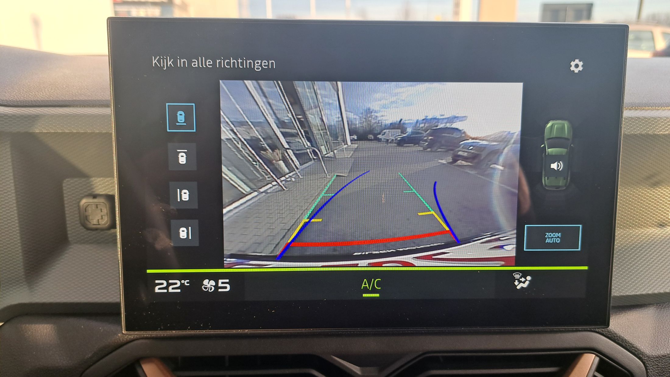 Dacia Duster Extreme Hybrid 140 Pk, 360 cam, GPS, dodehoekwaarschuwing.