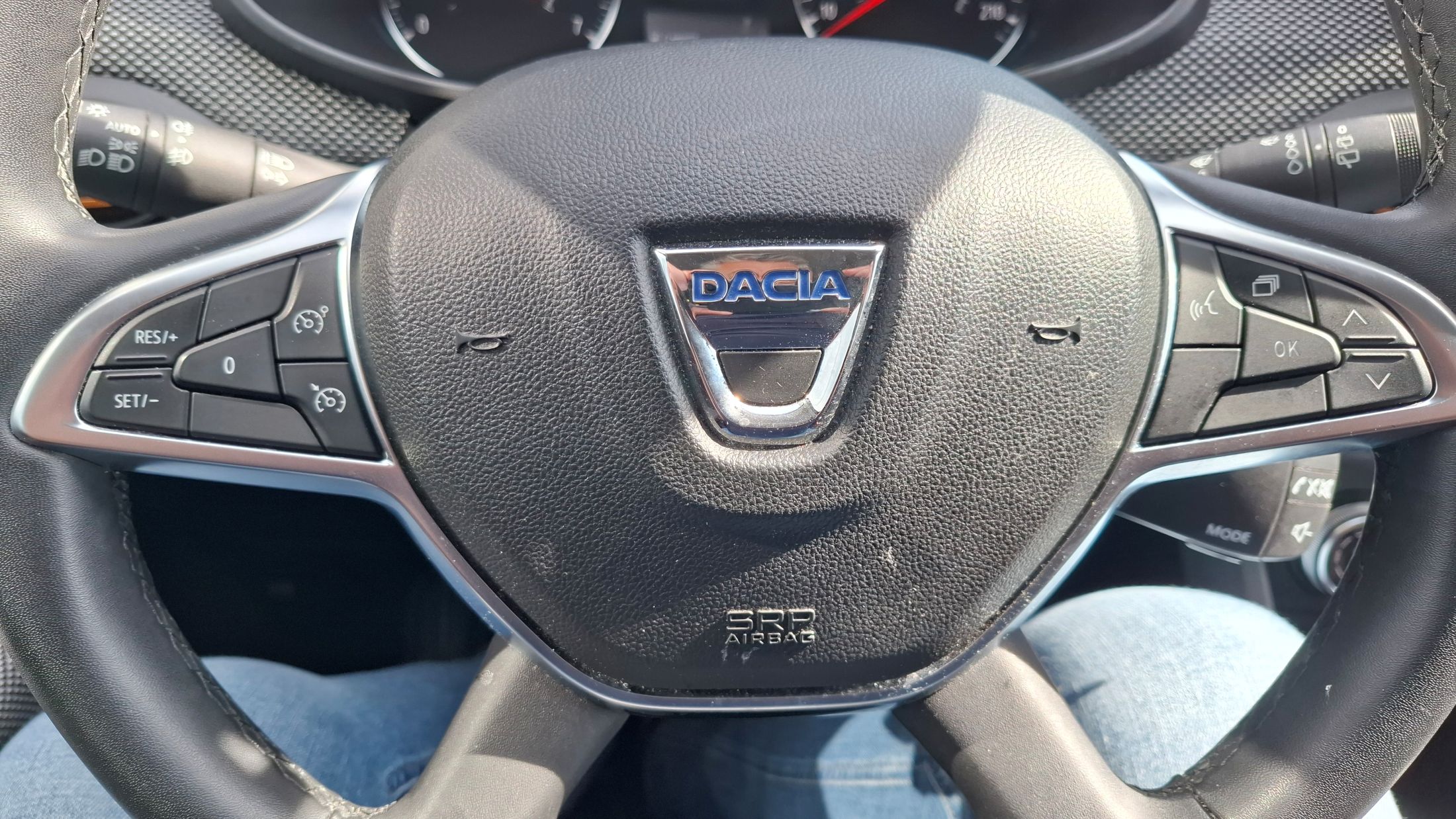 Dacia Stepway TCe 90, GPS, camera, dodehoekwaarschuwing, alu velgen, airco