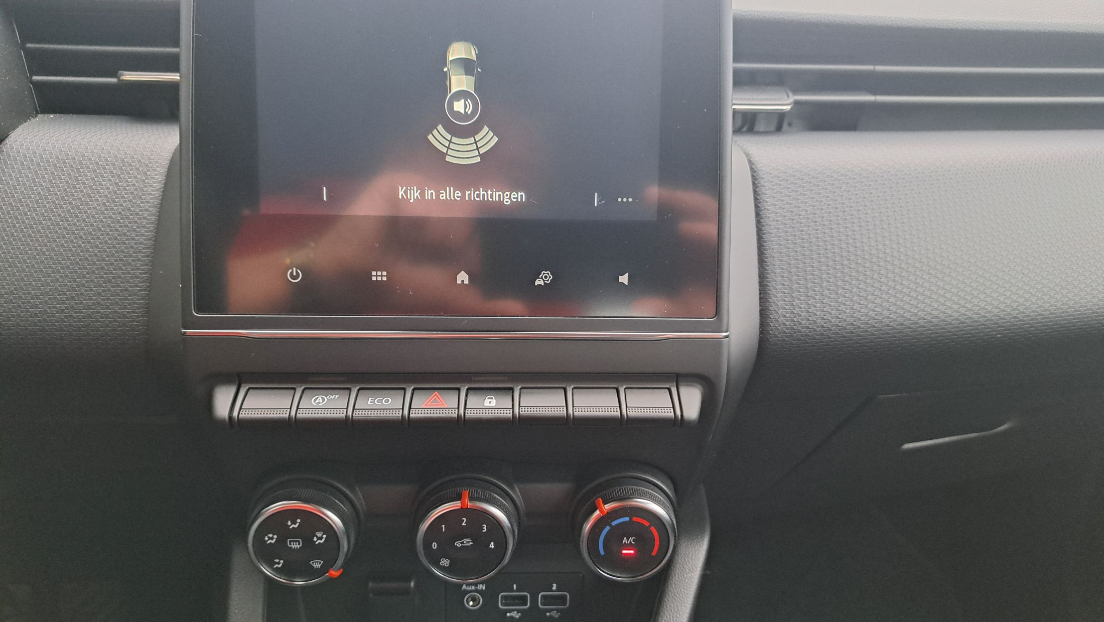 Renault Clio Equilibre TCe 90, airco, apple & android, sensoren A