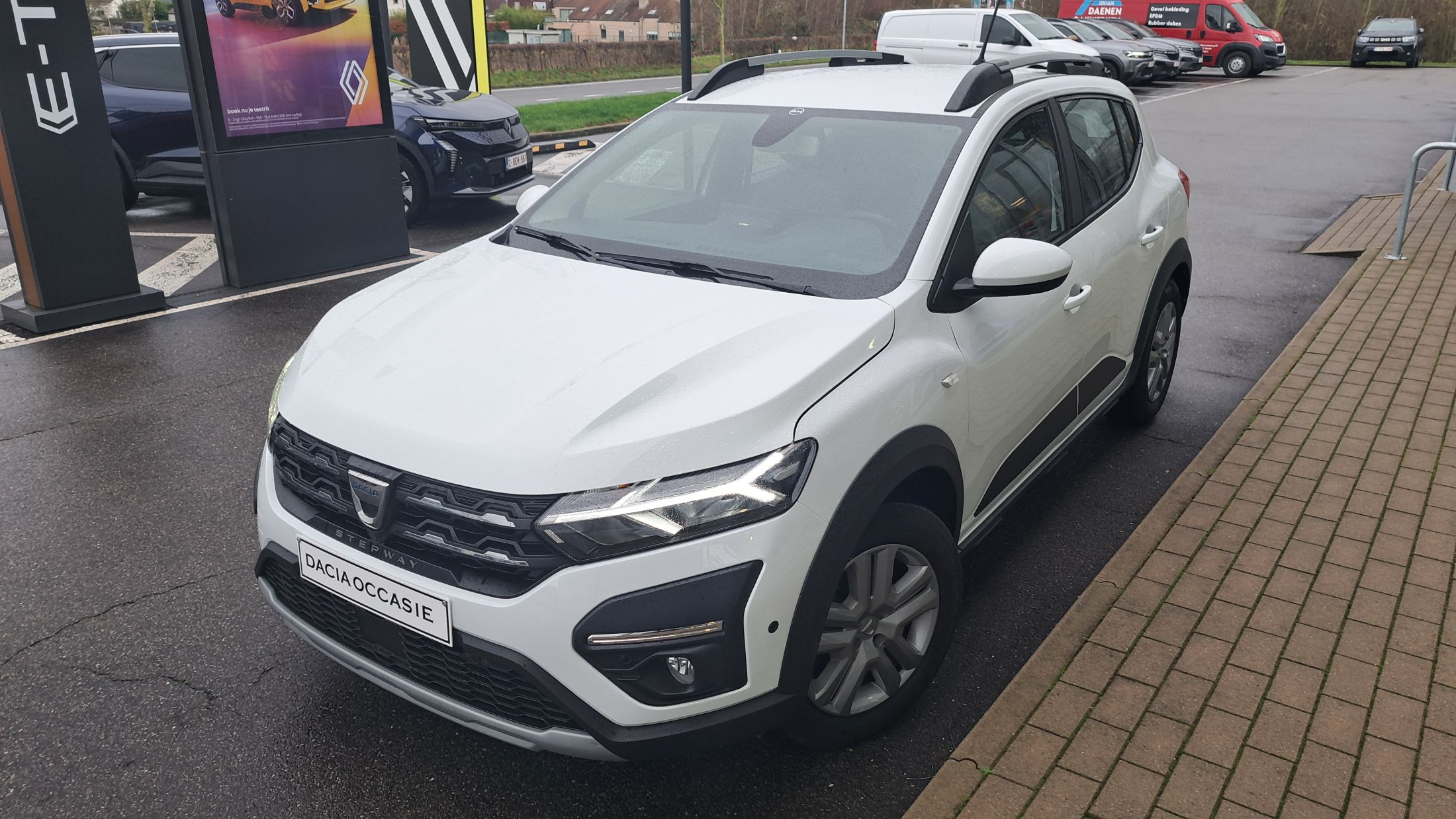 Dacia  Sandero Stepway TCe90, GPS, camera, sensoren V+A, dodehoekwaarschuwing