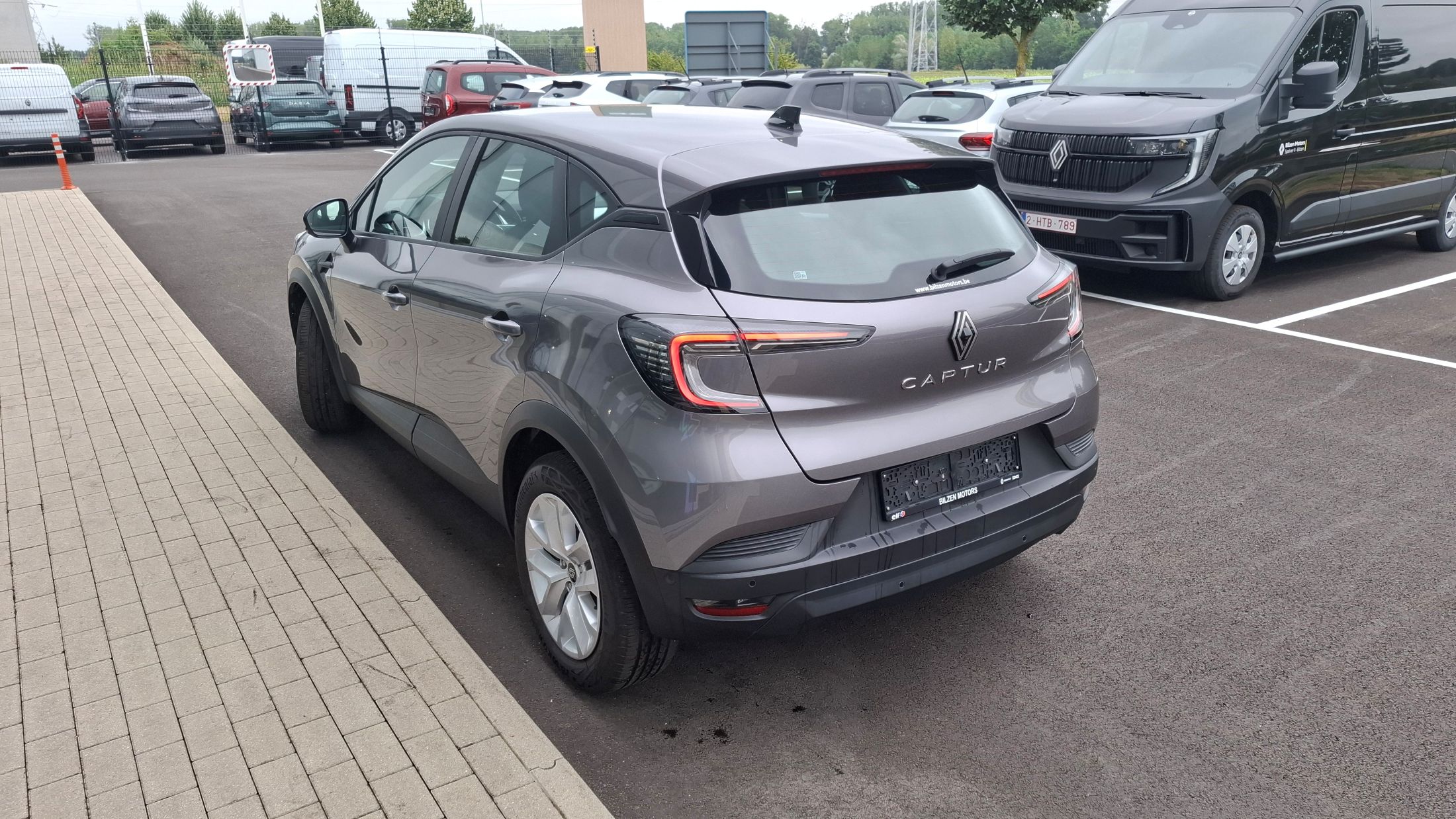 Renault Captur TCe 90, airco, GPS, sensoren V+A, camera