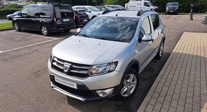 Dacia Stepway TCe 90, airco, GPS, lichte gebruiksschade