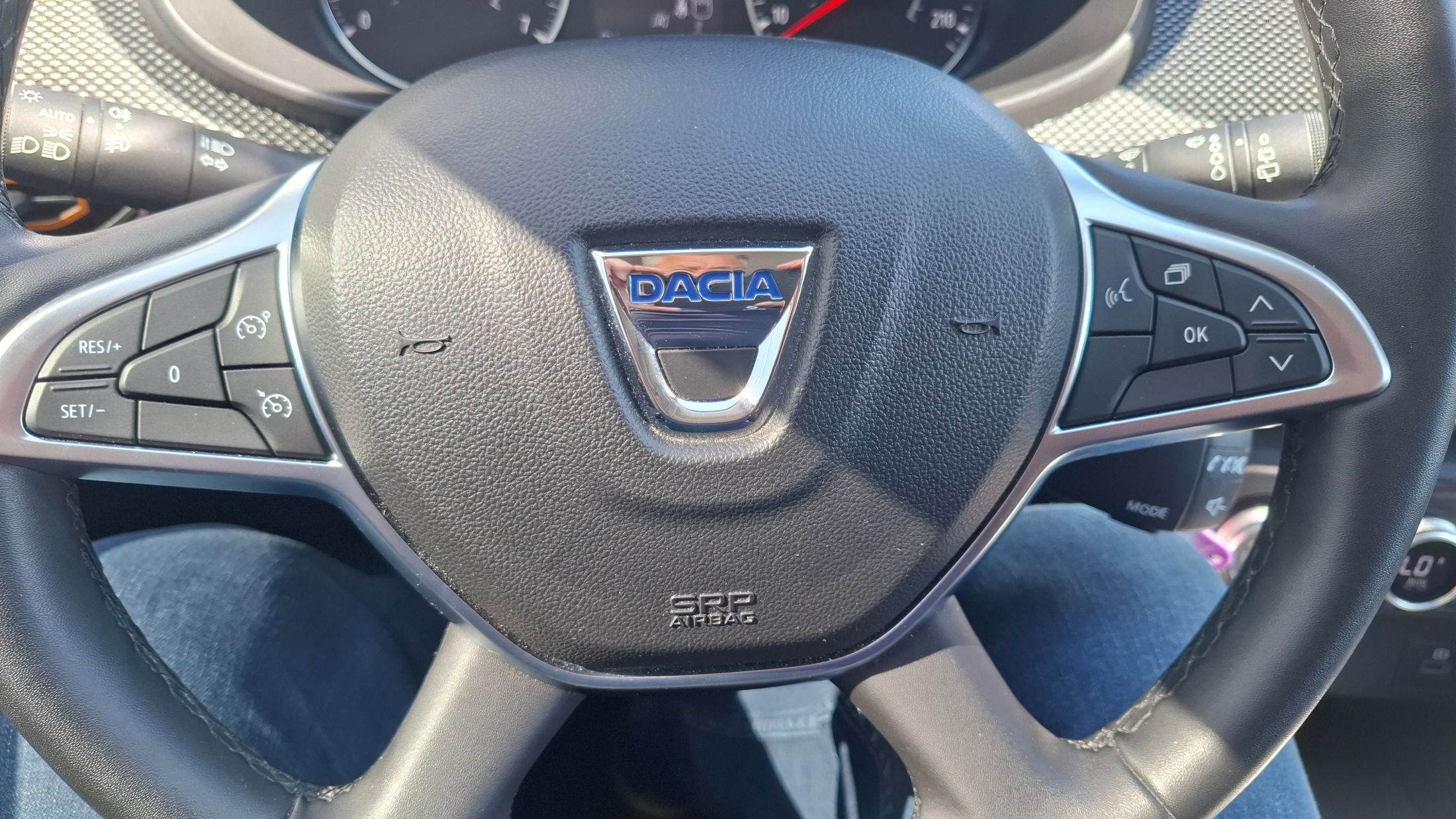 Dacia Stepway 90Pk benz+LPG, airco, GPS, camera, dodehoekwaarschuwing.